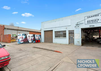 1/33 Roberna Street Moorabbin VIC 3189 - Image 2