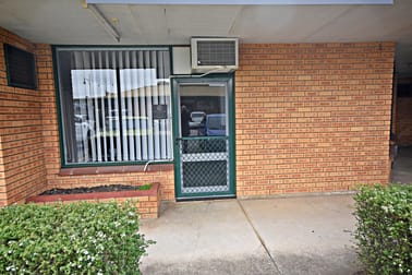 2/25 South Street Wodonga VIC 3690 - Image 2