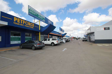 Shop 5/2 Johanna Boulevard Kensington QLD 4670 - Image 1