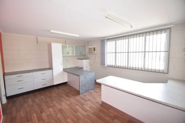 4/2 Whitehouse Street Garbutt QLD 4814 - Image 3
