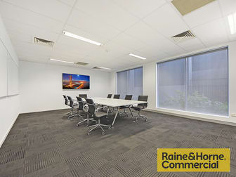 2/34 Navigator Place Hendra QLD 4011 - Image 3