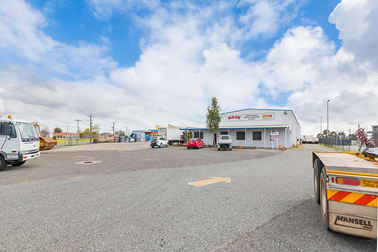 186 Mills Street Welshpool WA 6106 - Image 2