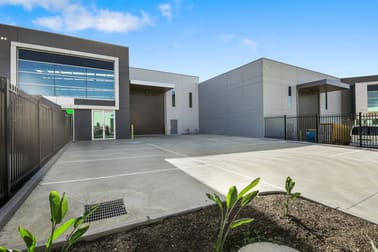 Unit 2/15 Corporate Terrace Pakenham VIC 3810 - Image 1