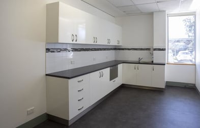 Unit 2/27-29 Napier Close Deakin ACT 2600 - Image 3