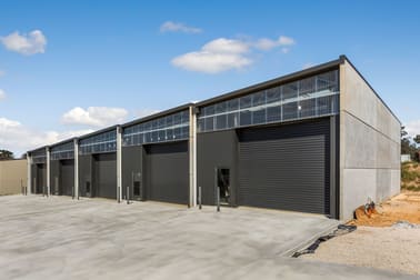 1/7 Matchett Drive East Bendigo VIC 3550 - Image 2