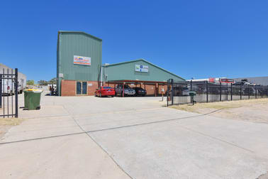 9 Jade Street Maddington WA 6109 - Image 3