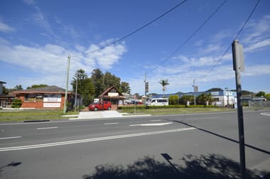 19 Charlton Street Woy Woy NSW 2256 - Image 2