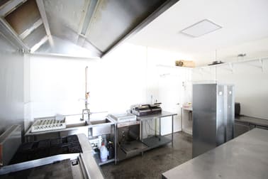 1/209 Mornington Tyabb Road Mornington VIC 3931 - Image 3