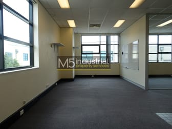 9/105A Vanessa Street Kingsgrove NSW 2208 - Image 3