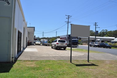 Unit 1/14A Lawson Crescent Coffs Harbour NSW 2450 - Image 2