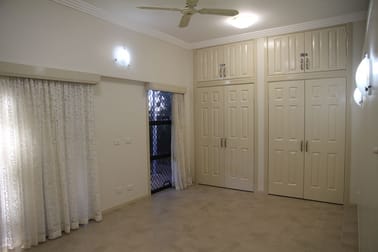 6/548 Esplanade Urangan QLD 4655 - Image 2