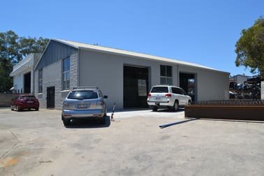 4 Cahill Ct Burleigh Heads QLD 4220 - Image 1