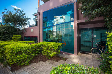 1/301 Main Street Kangaroo Point QLD 4169 - Image 1