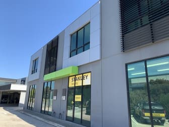 Unit 2/2-73 Wharf Rd Port Melbourne VIC 3207 - Image 1