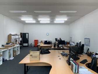 Unit 2/2-73 Wharf Rd Port Melbourne VIC 3207 - Image 2