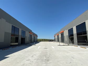 2/29 Burnett Street Somerton VIC 3062 - Image 2