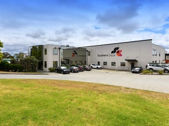 2 Southpark Close Keysborough VIC 3173 - Image 2