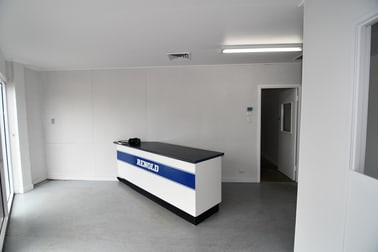 1/247 Ingham Road Garbutt QLD 4814 - Image 2