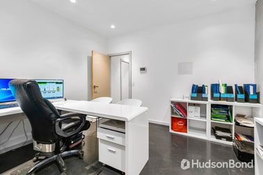 16/21 Cook Road Mitcham VIC 3132 - Image 3