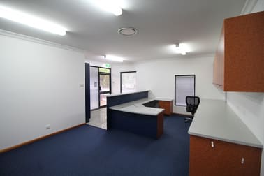 2/106-108 Herries Street East Toowoomba QLD 4350 - Image 3