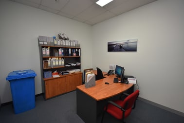 Suite 3/530-540 Swift Street Albury NSW 2640 - Image 3