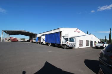 1/27 Charlie Triggs Crescent Kensington QLD 4670 - Image 2