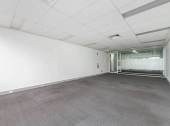 25/70 Racecourse Road North Melbourne VIC 3051 - Image 2