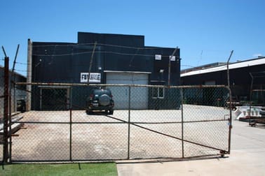 3/122 Connaught Sandgate QLD 4017 - Image 2