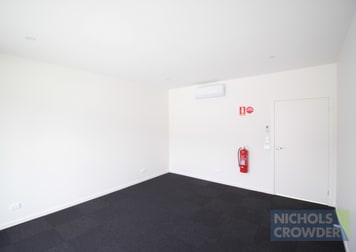 11/16 Carbine Way Mornington VIC 3931 - Image 3