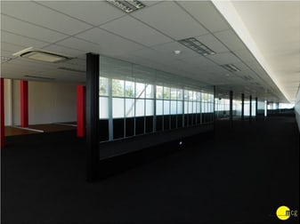 Unit 3-4/254 Ballarat Road Braybrook VIC 3019 - Image 3