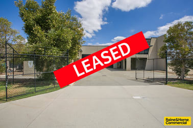 2/5 Langar Way Landsdale WA 6065 - Image 1