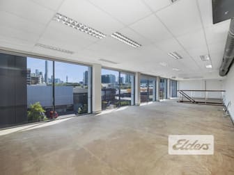 32 Doggett Street Newstead QLD 4006 - Image 3