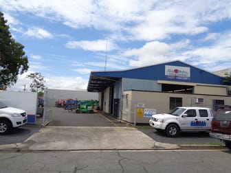 13-15 Knight Street Portsmith QLD 4870 - Image 2