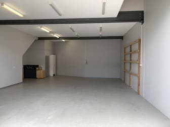 Unit 9/9 - 88 Wirraway Rd Port Melbourne VIC 3207 - Image 2