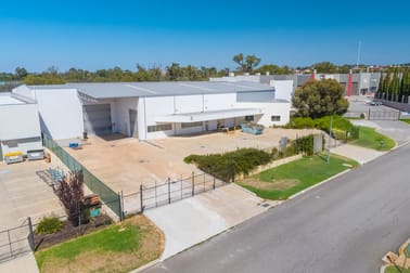 17 Harris Road Malaga WA 6090 - Image 2