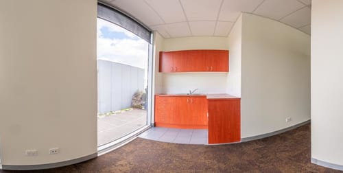 2B, 95 Salmon Street Port Melbourne VIC 3207 - Image 3