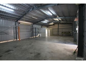 2/17 Charles Street Yeppoon QLD 4703 - Image 2