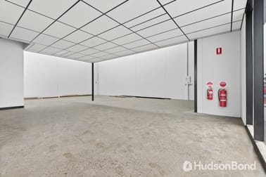 Click to view all images 19 Aspen Circuit Springvale VIC 3171 - Image 3