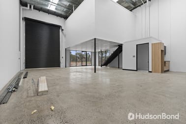 Click to view all images 19 Aspen Circuit Springvale VIC 3171 - Image 2