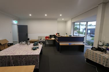 6a/28 Junction Road Burleigh Heads QLD 4220 - Image 3