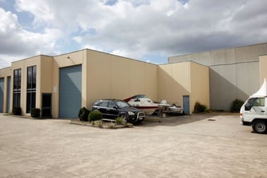 3/2 Eastspur Court Kilsyth VIC 3137 - Image 2