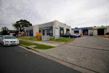 2/2-4 Laser Drive Rowville VIC 3178 - Image 1