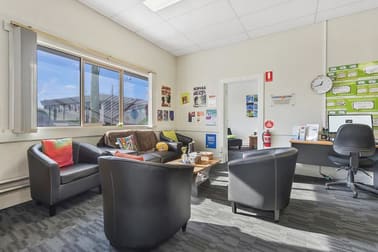 Tenancy 2/33-35 Steele Street Devonport TAS 7310 - Image 3