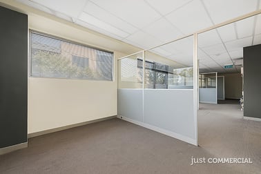 2/542 Hawthorn Road Caulfield South VIC 3162 - Image 3