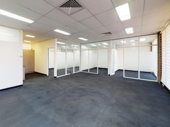 1/17 Redwood Drive Notting Hill VIC 3168 - Image 2