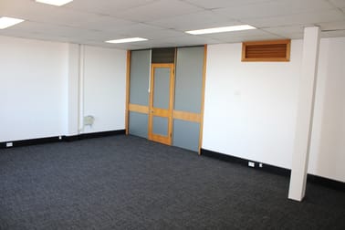 Suite 4 Top floor/629 Kingsway Miranda NSW 2228 - Image 2