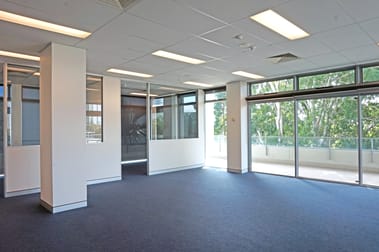 4 Miami Key Broadbeach QLD 4218 - Image 3