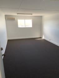 1/139 Minjungbal Drive Tweed Heads South NSW 2486 - Image 3