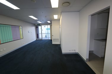 10/79 West Burleigh Road Burleigh Heads QLD 4220 - Image 3