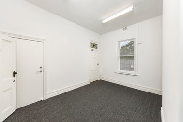 51 Torrens Street Victor Harbor SA 5211 - Image 3